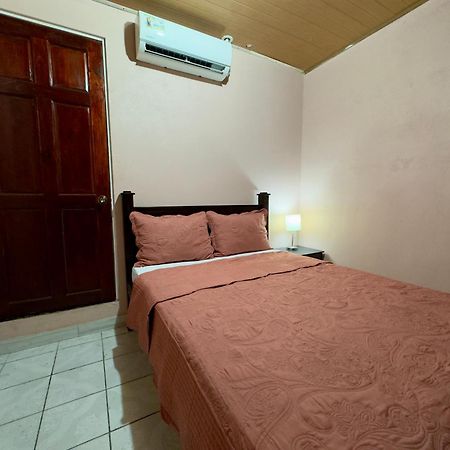 Casa Quepos Hotel Luaran gambar